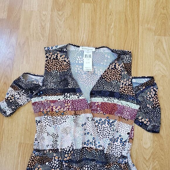 BCBGeneration Cold Shoulder Romper Sz Med - Picture 5 of 15